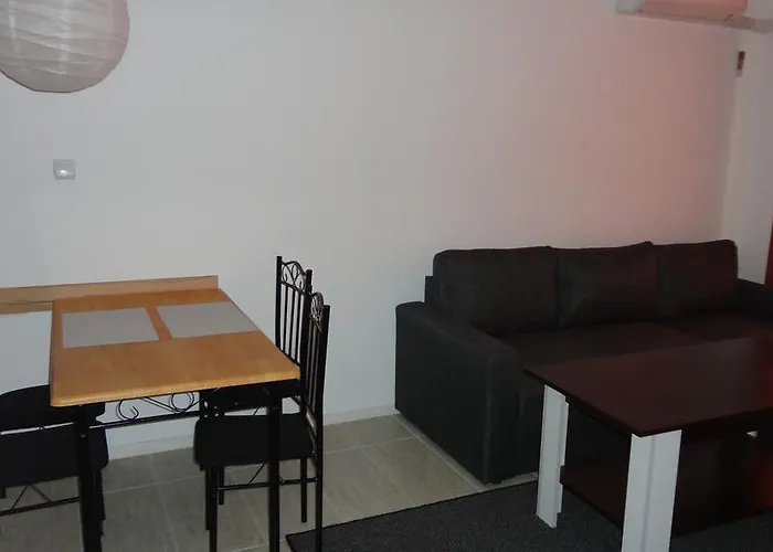 Apartment In Kavatsi *